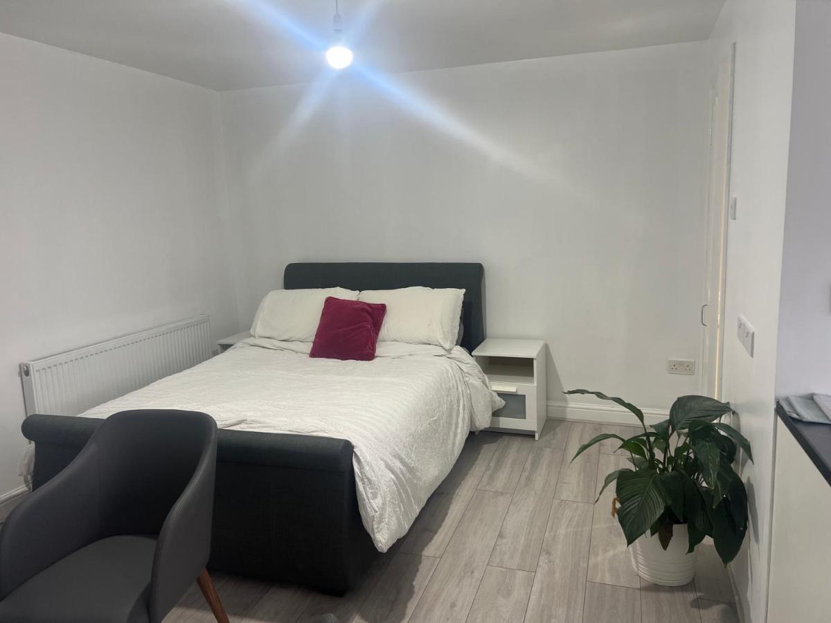Montreal House Apartment Ilford Ngoại thất bức ảnh